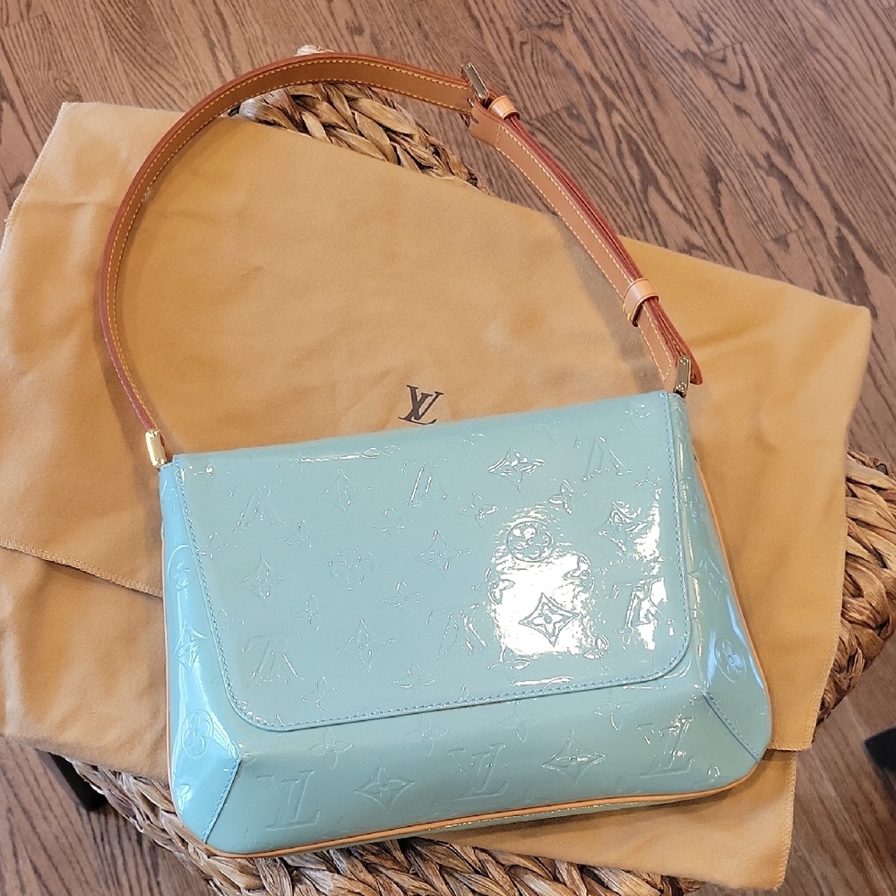Louis Vuitton Blue Shoulder Bag - Picture 2 of 8